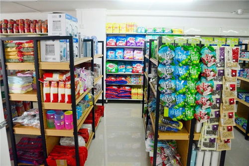 錦繡嘉園大型超市開業盛況 日用百貨促銷火爆，市民熱情高漲